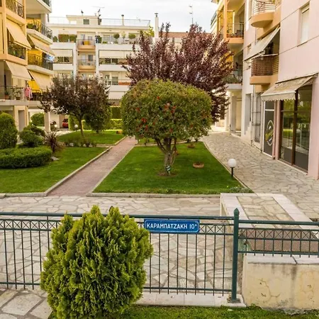 Karamba Boutique Living - Eco Riverside Apartament *